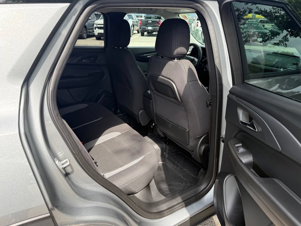 Used 2026 Chevrolet TrailBlazer LT w/ Convenience Package AWD/4WD image 14
