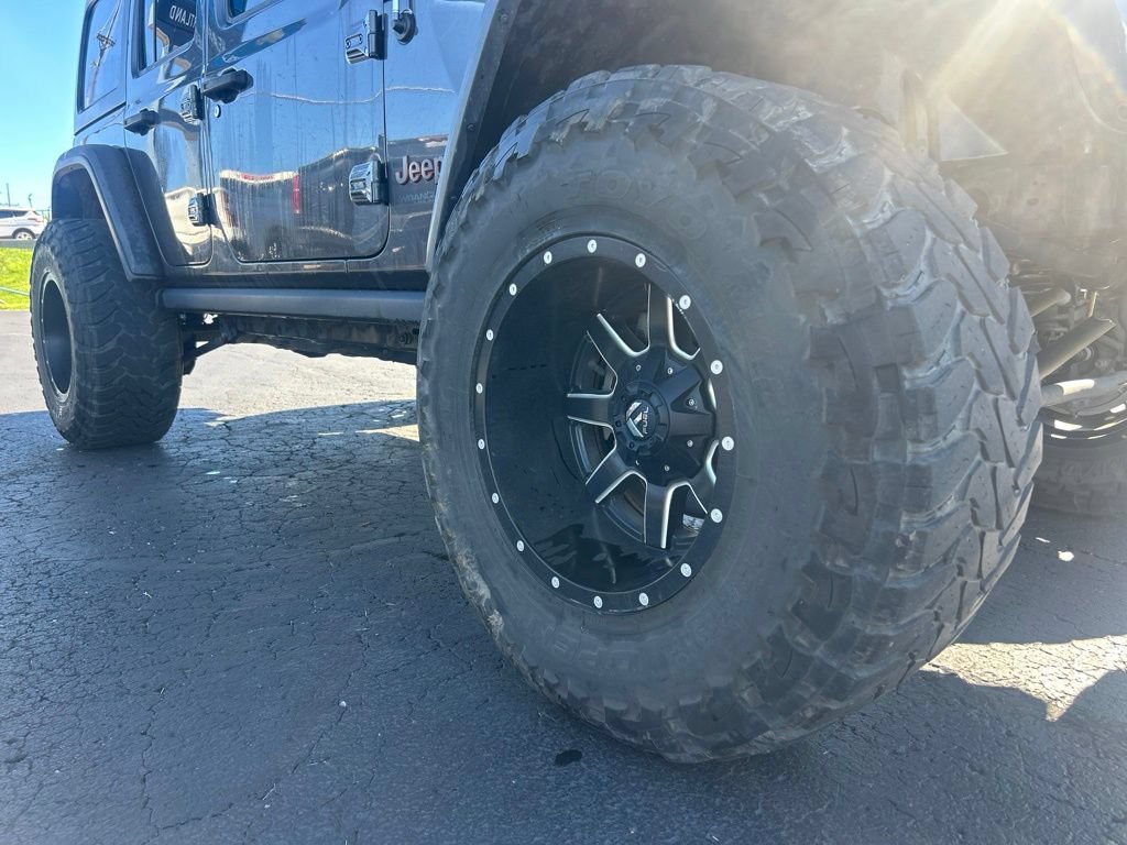 Used 2018 Jeep Wrangler Unlimited Rubicon AWD/4WD image 10