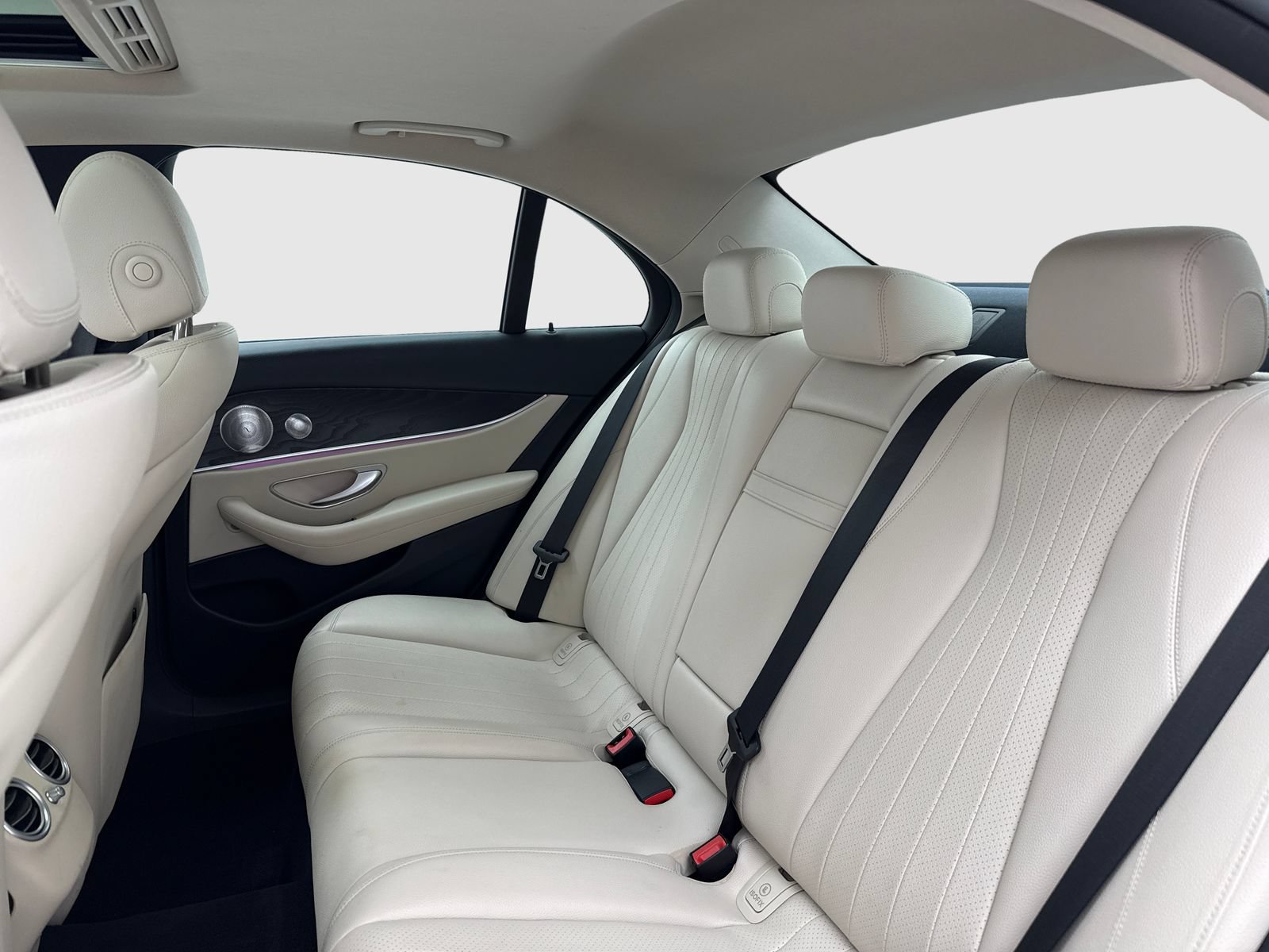 Used 2017 Mercedes-Benz E 300 4MATIC image 36