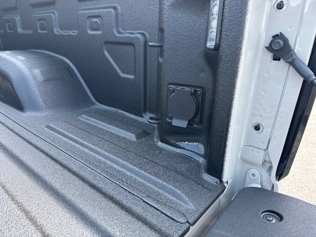 New 2026 GMC Sierra 2500 AT4 w/ AT4 Premium Plus Package AWD/4WD image 16