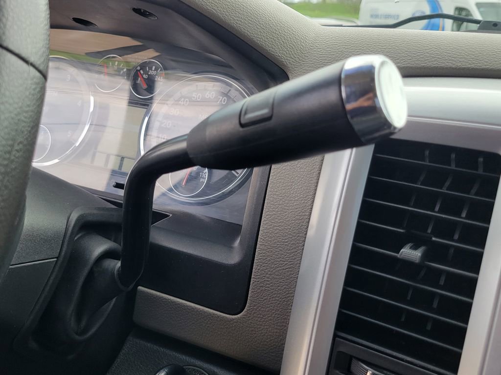 Used 2012 RAM 2500 SLT image 28