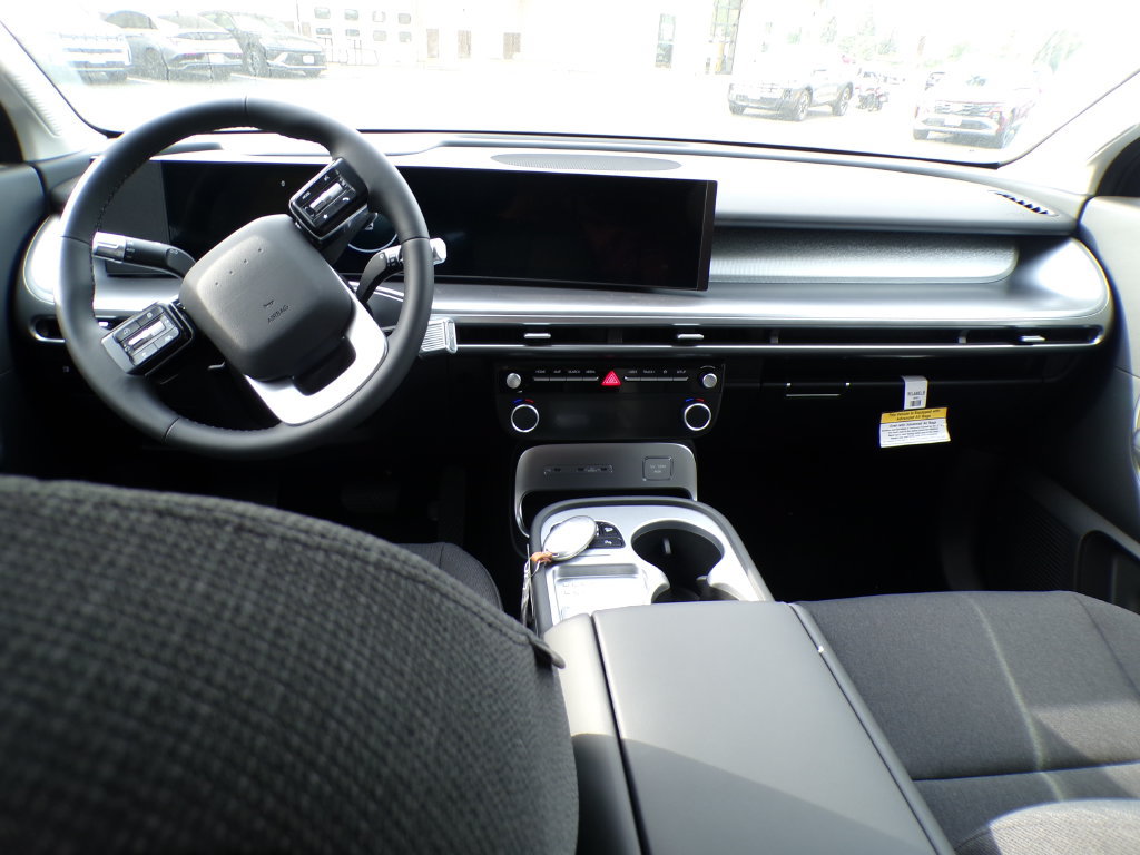 New 2026 Hyundai Ioniq 9 SE AWD/4WD image 13
