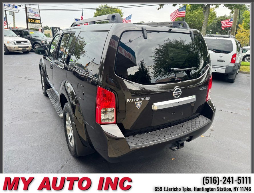 Used 2012 Nissan Pathfinder Silver w/ DVD Entertainment Pkg AWD/4WD image 6
