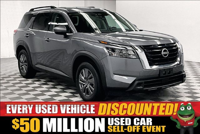 Used 2025 Nissan Pathfinder SV