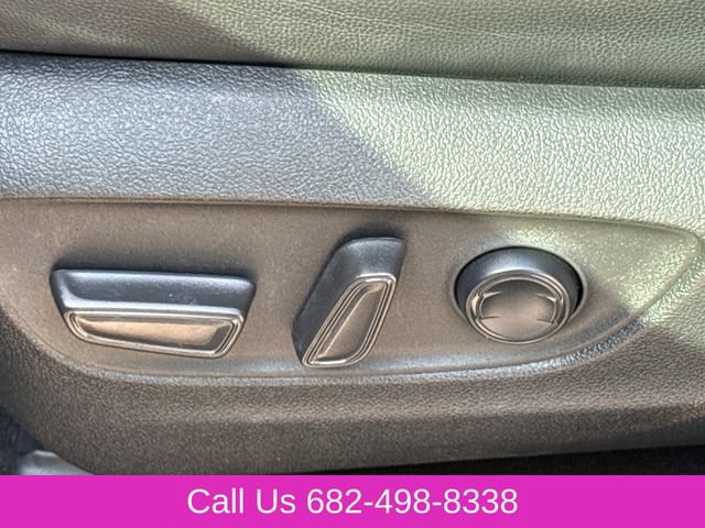 Used 2022 Toyota Highlander XLE FWD image 22