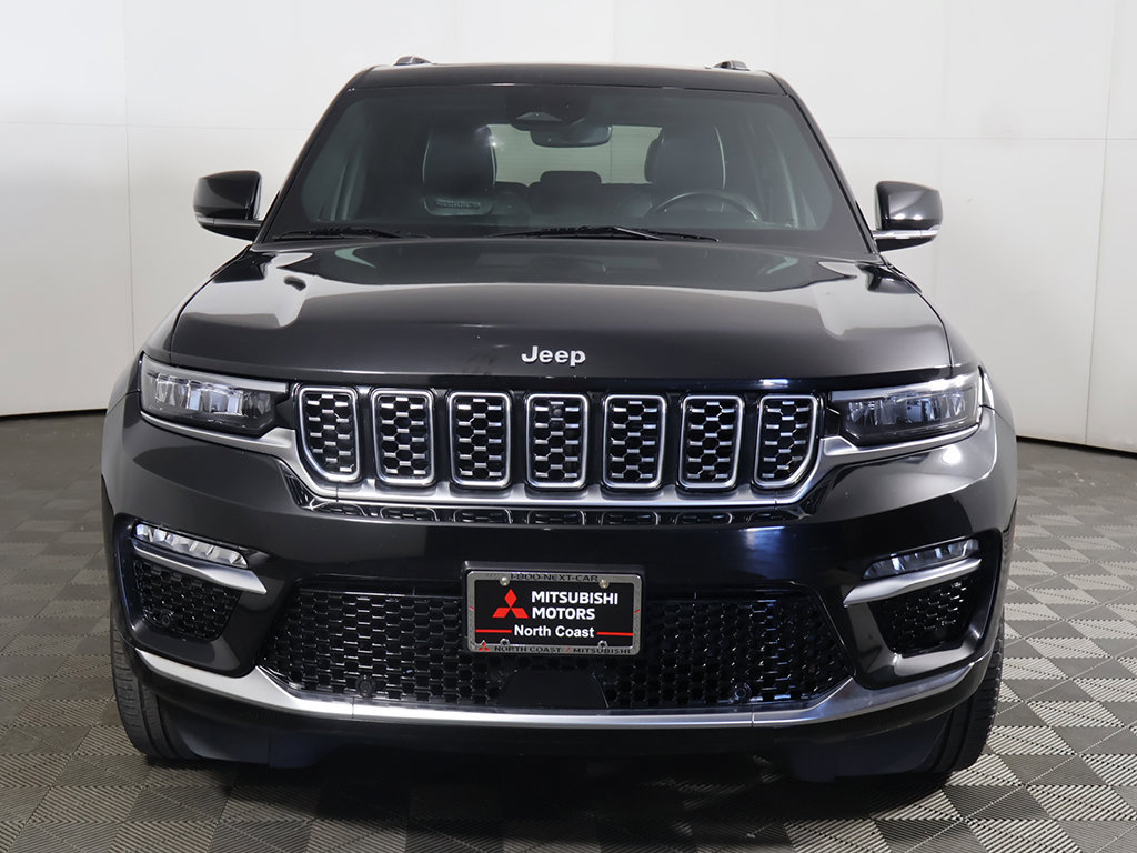 Used 2023 Jeep Grand Cherokee Summit w/ Luxury Tech Group V AWD/4WD image 15