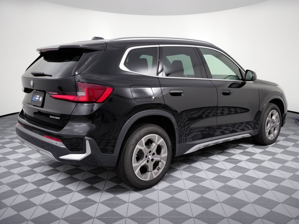 Used 2026 BMW X1 xDrive28i AWD/4WD image 9