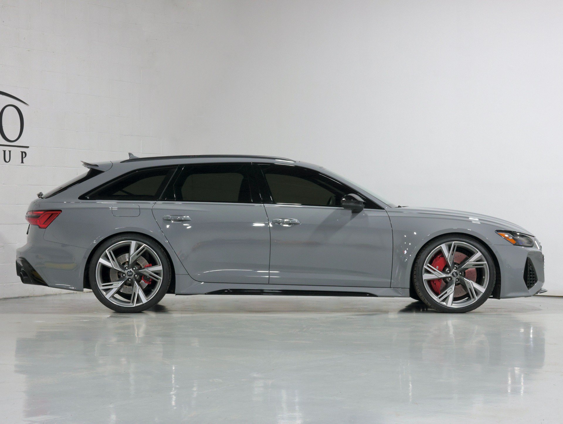 Used 2021 Audi RS 6 AWD/4WD image 31