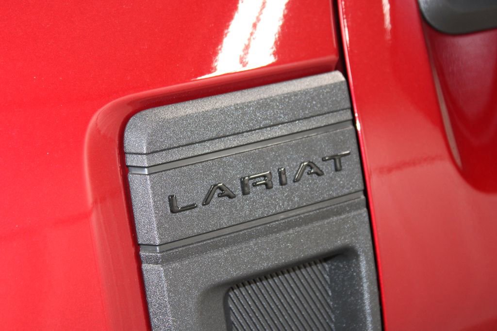 New 2025 Ford Maverick Lariat w/ Black Appearance Package image 13