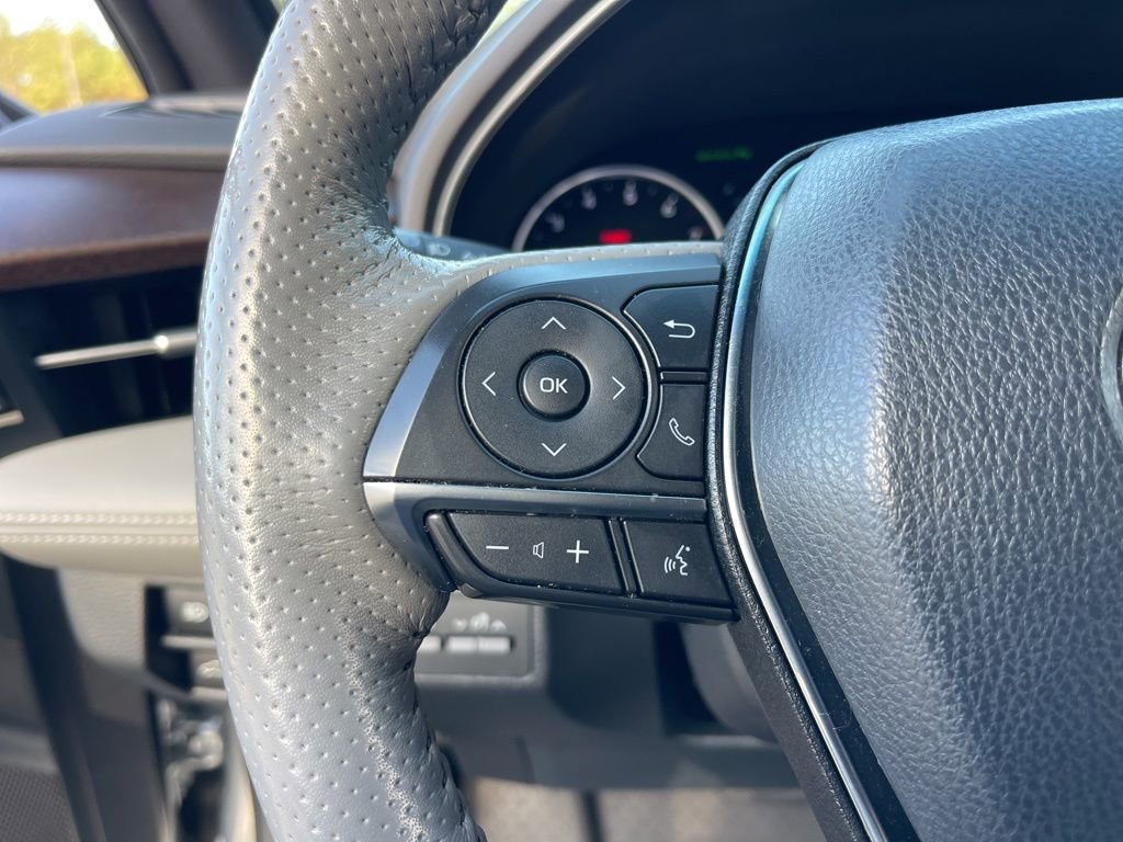 Certified 2019 Toyota Avalon Limited image 17