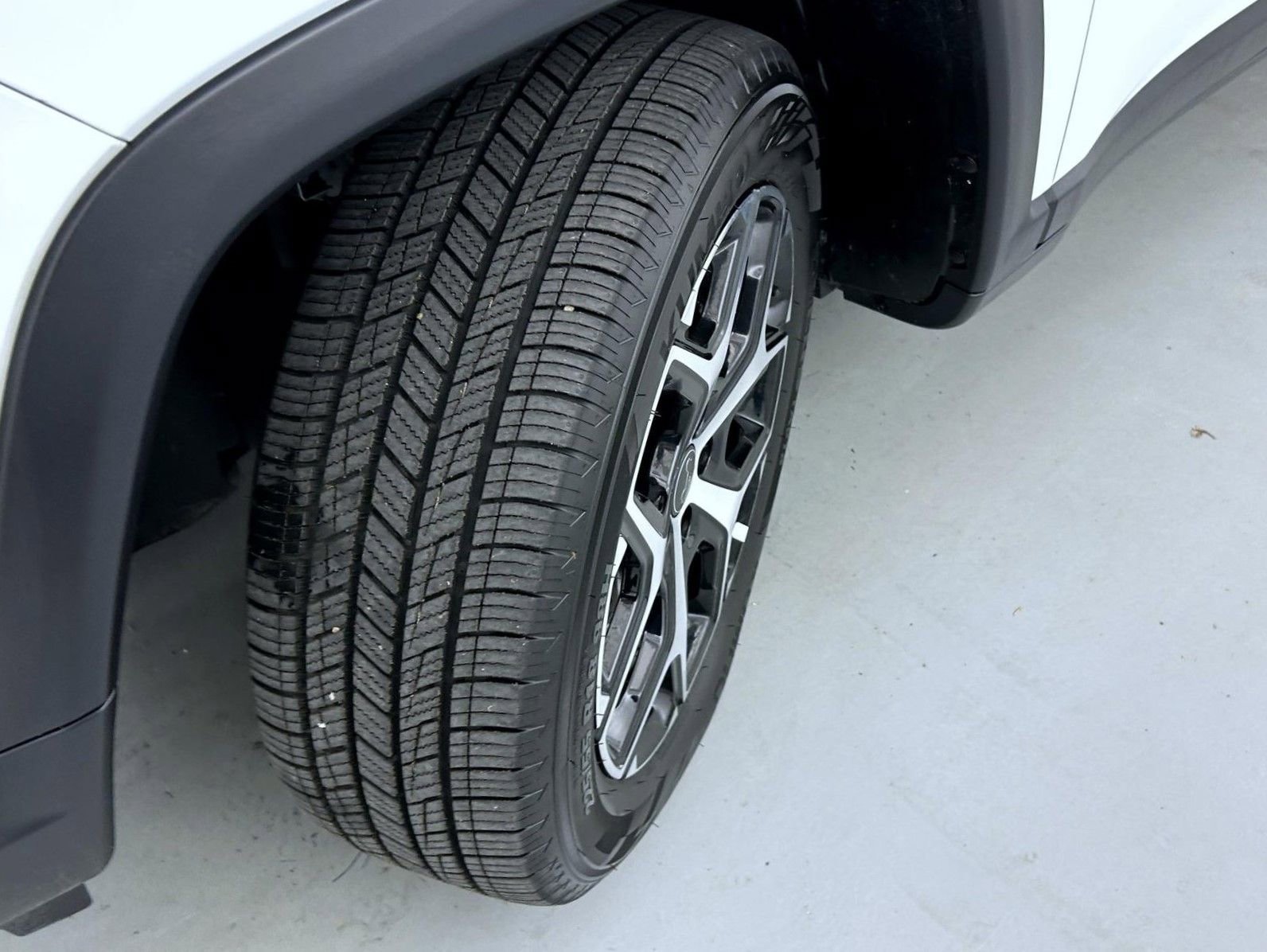 Certified 2025 Jeep Compass Limited AWD/4WD image 23