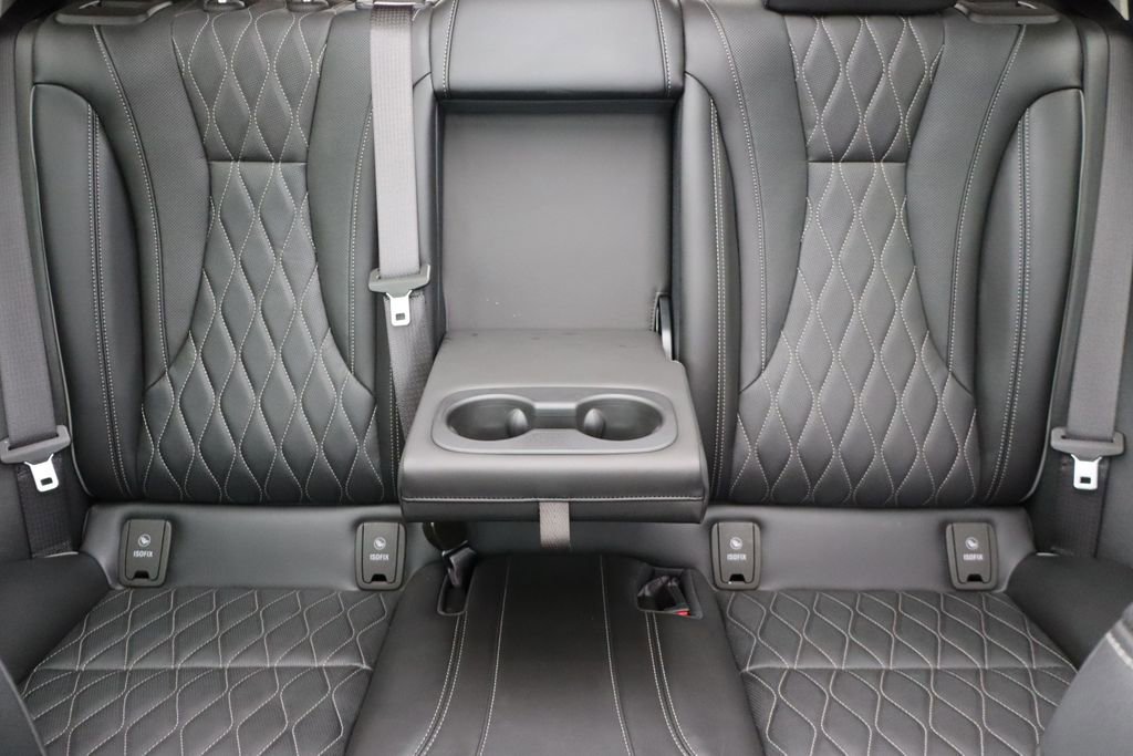 Used 2023 Buick Envision Avenir image 40