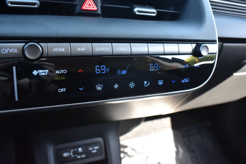 Used 2025 Hyundai Ioniq 5 SEL RWD image 22