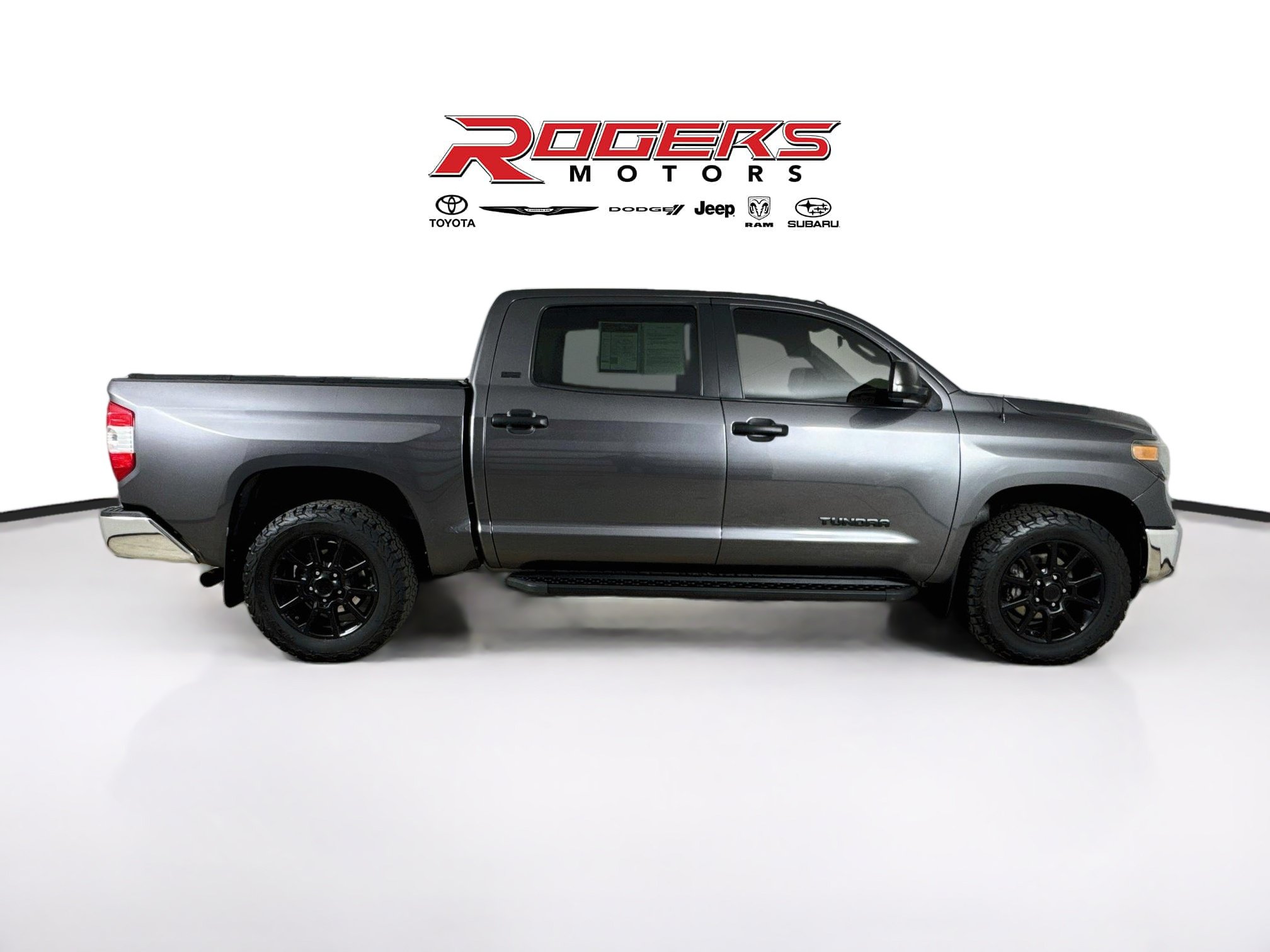 Used 2018 Toyota Tundra SR5 AWD/4WD image 14
