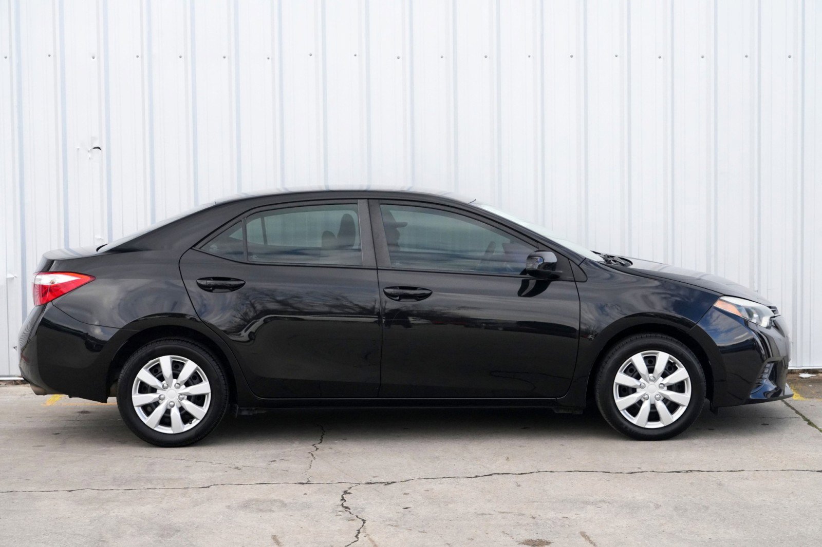 Used 2016 Toyota Corolla LE image 44
