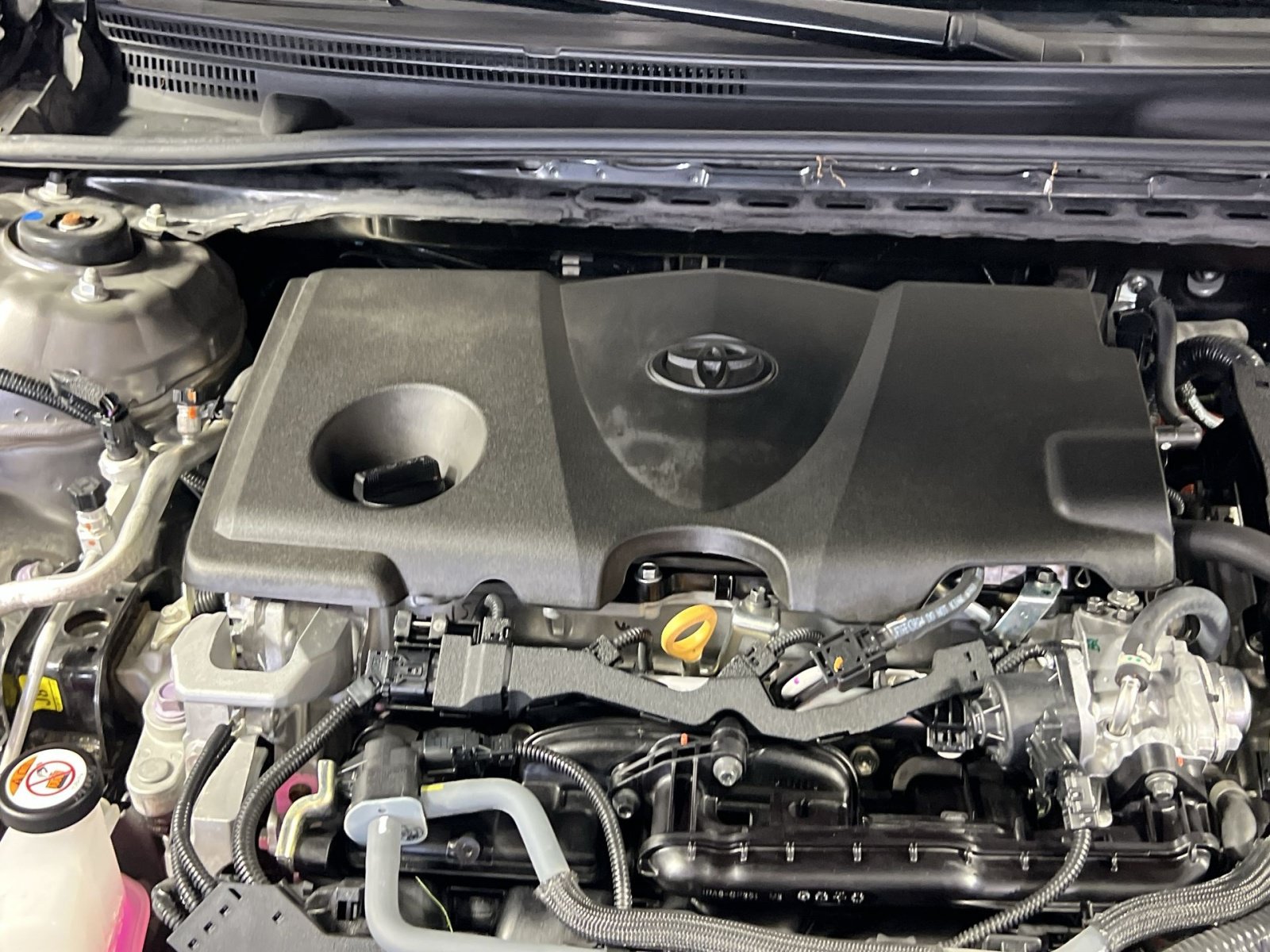Used 2024 Toyota Camry SE FWD image 30