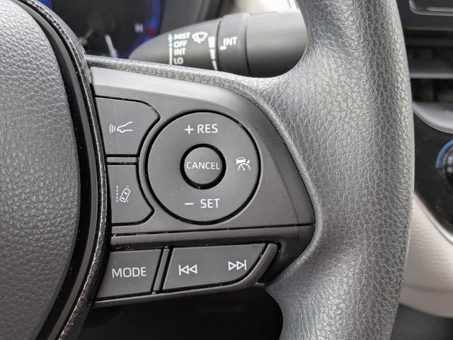 Used 2021 Toyota Corolla LE FWD image 22