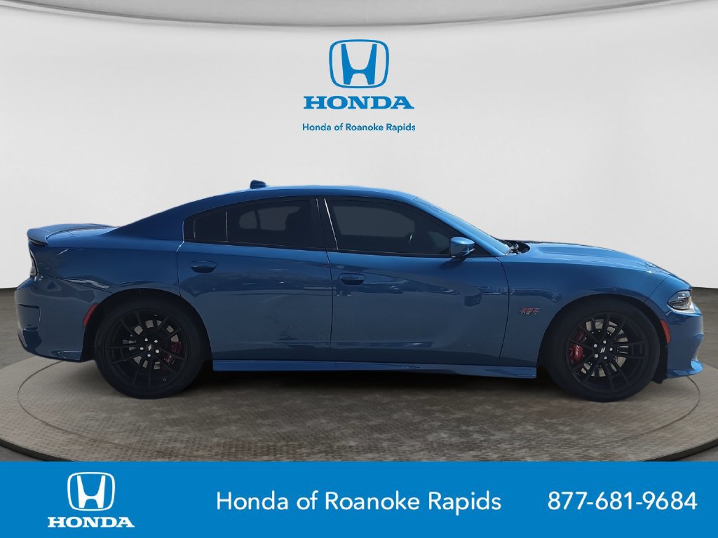 Used 2022 Dodge Charger Scat Pack w/ Dynamics Package RWD image 6