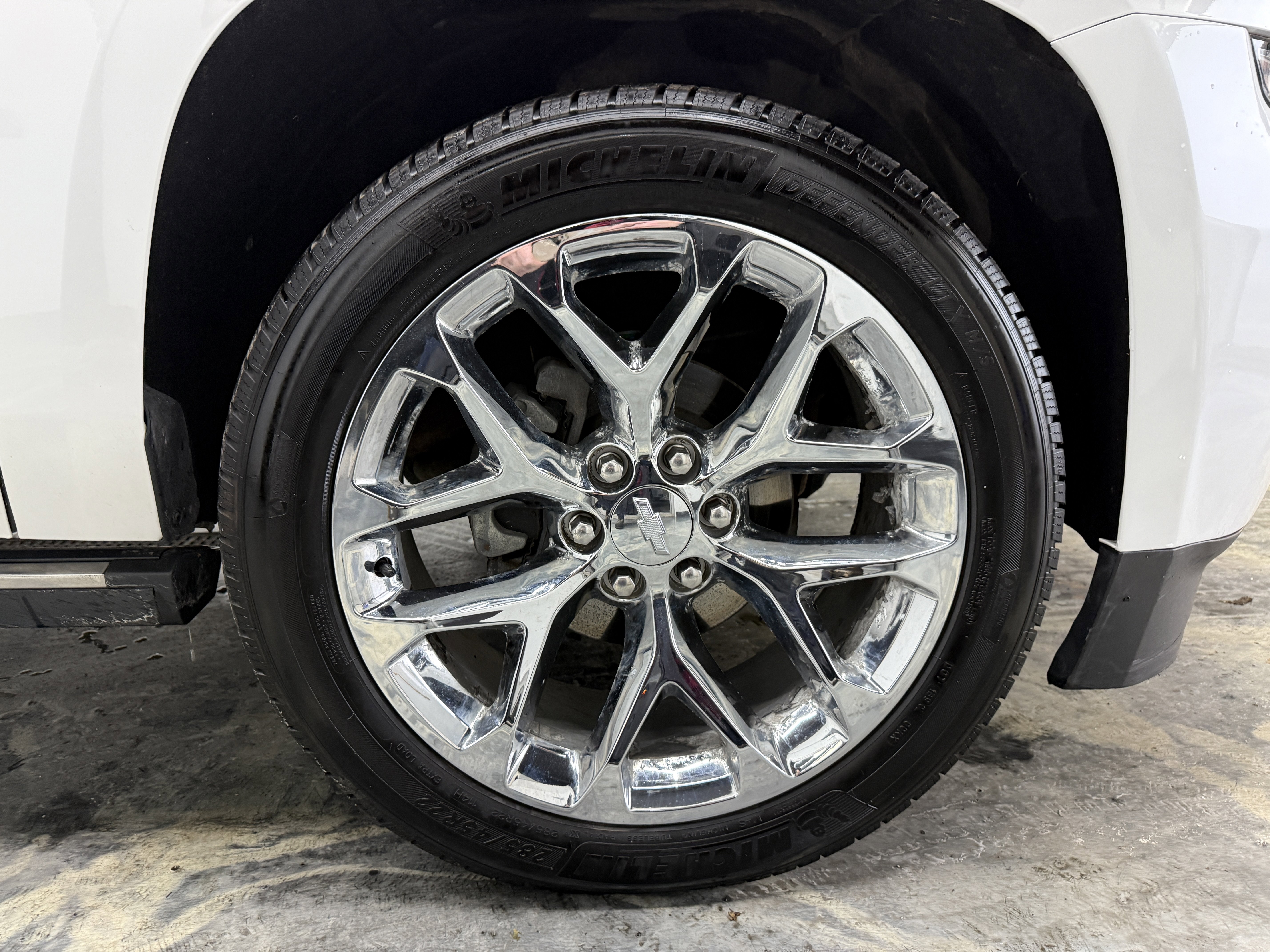 Used 2017 Chevrolet Suburban Premier image 37