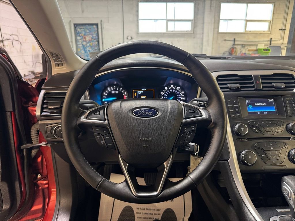 Used 2014 Ford Fusion SE w/ Equipment Group 201A image 15