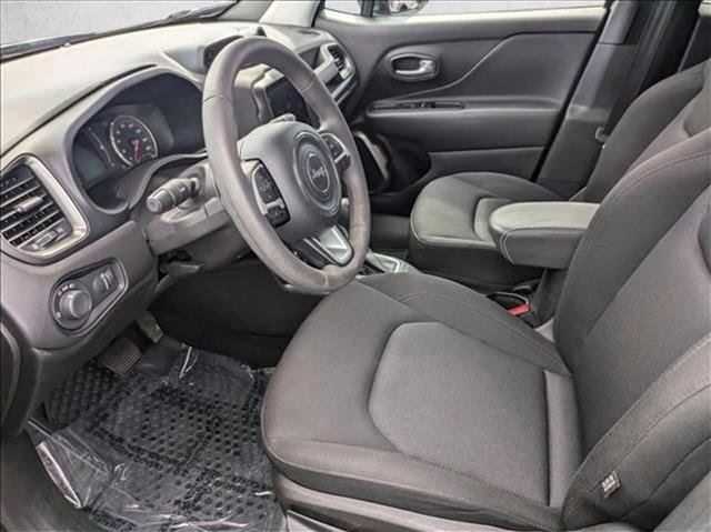 Used 2023 Jeep Renegade Latitude image 16