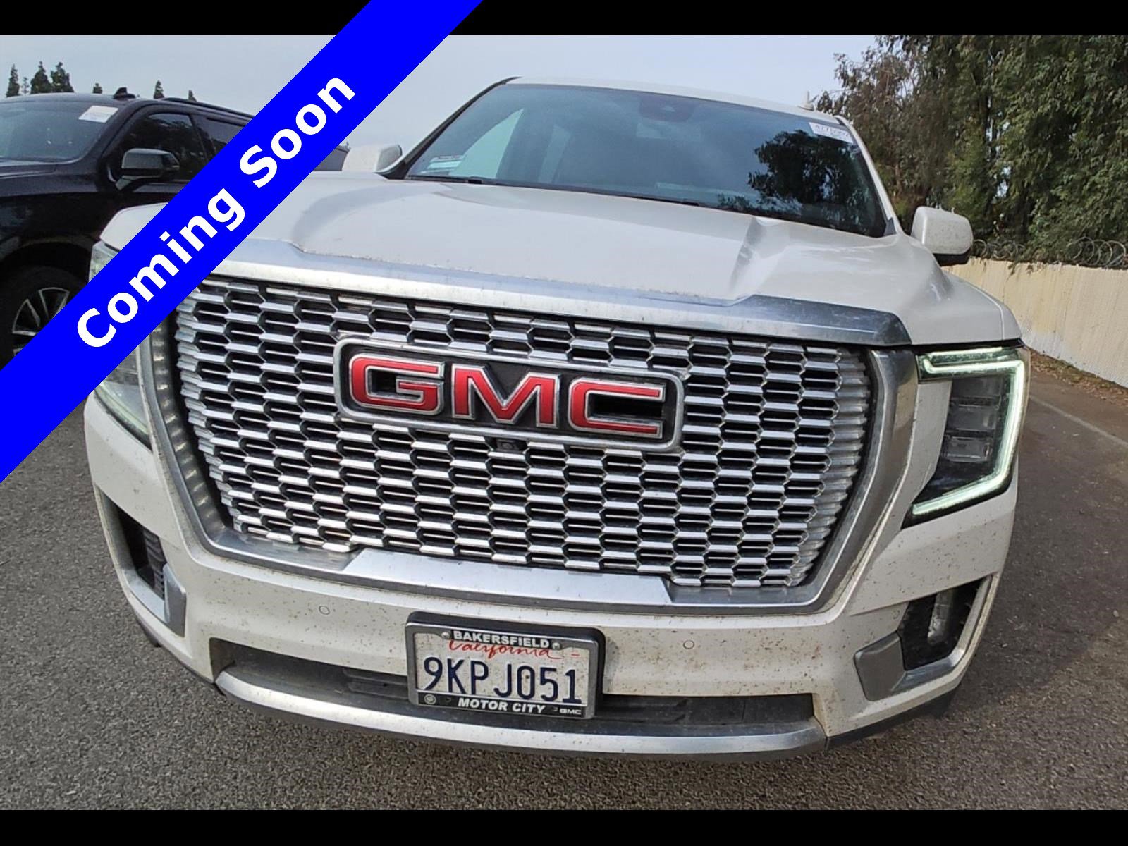 Used 2023 GMC Yukon XL Denali image 11