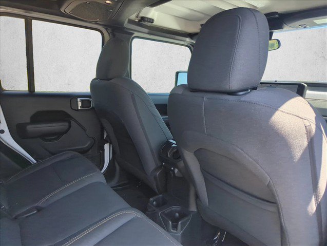 Used 2024 Jeep Gladiator Sport AWD/4WD image 27