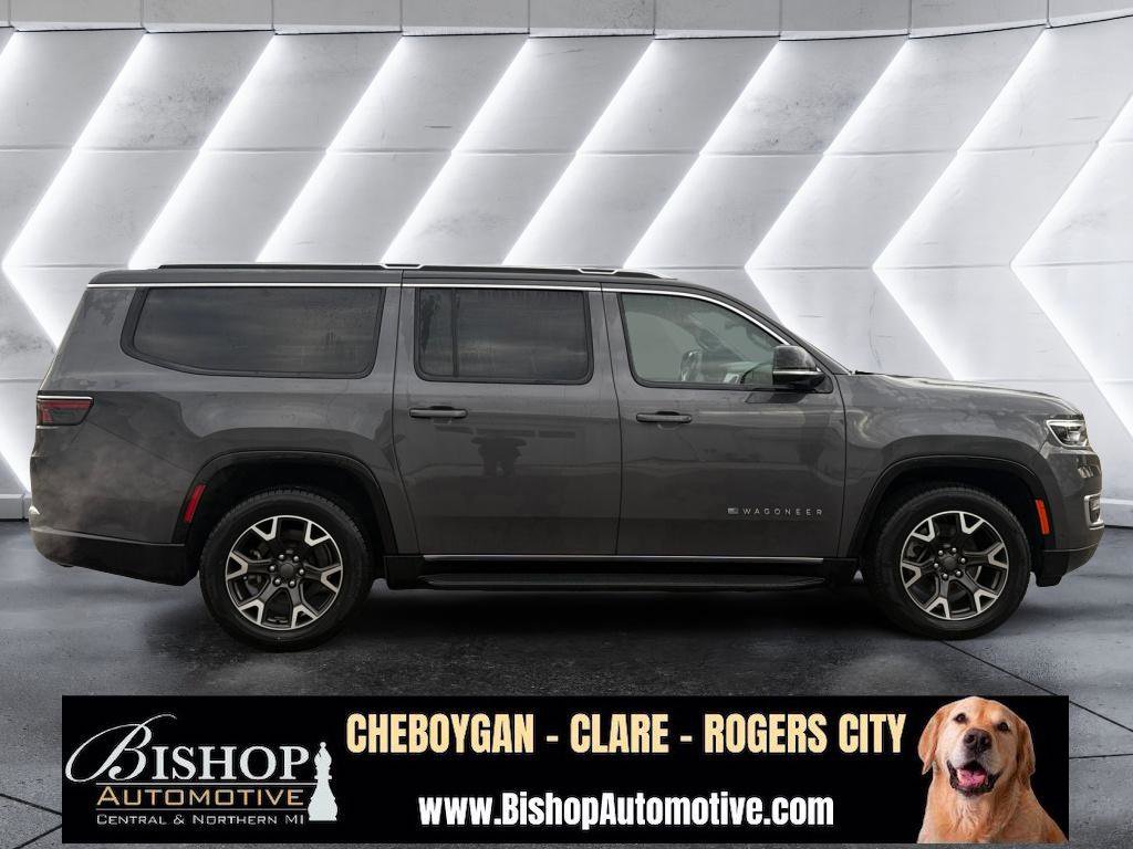 Used 2024 Jeep Wagoneer L Series III w/ Flexible Seating Group image 19
