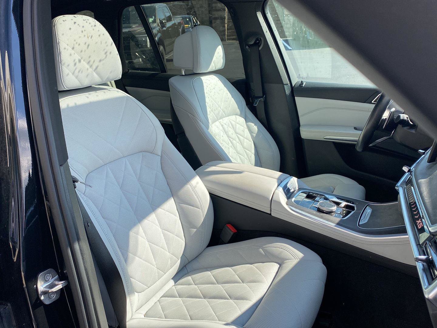 Used 2024 BMW X5 xDrive40i w/ M Sport Package AWD/4WD image 21