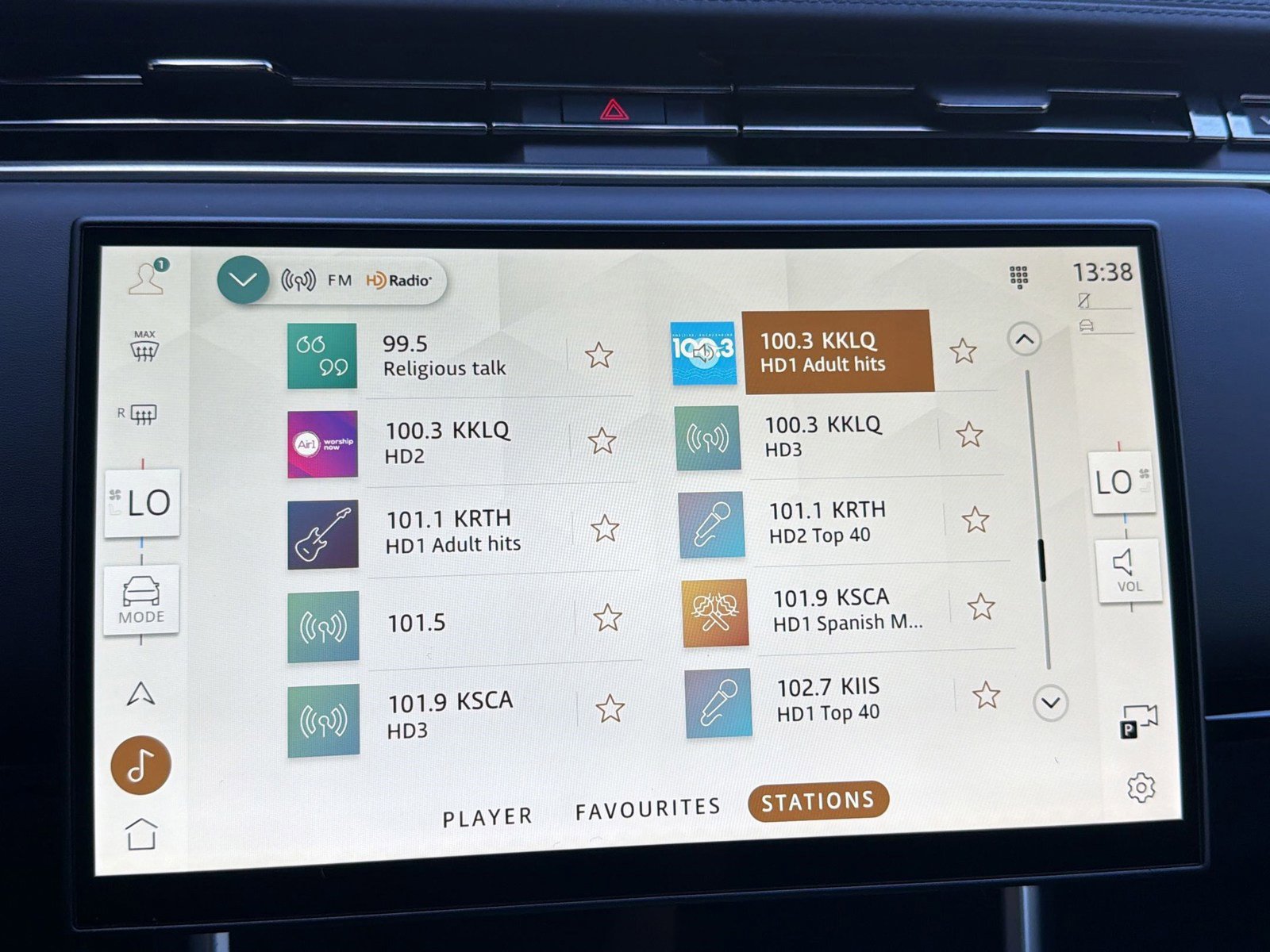 New 2026 Land Rover Range Rover SE image 23