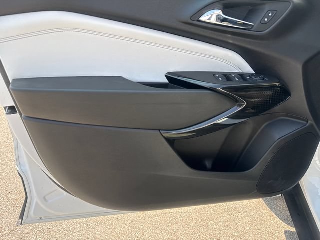 Used 2024 Chevrolet Trax LT w/ Driver Confidence Package FWD image 9