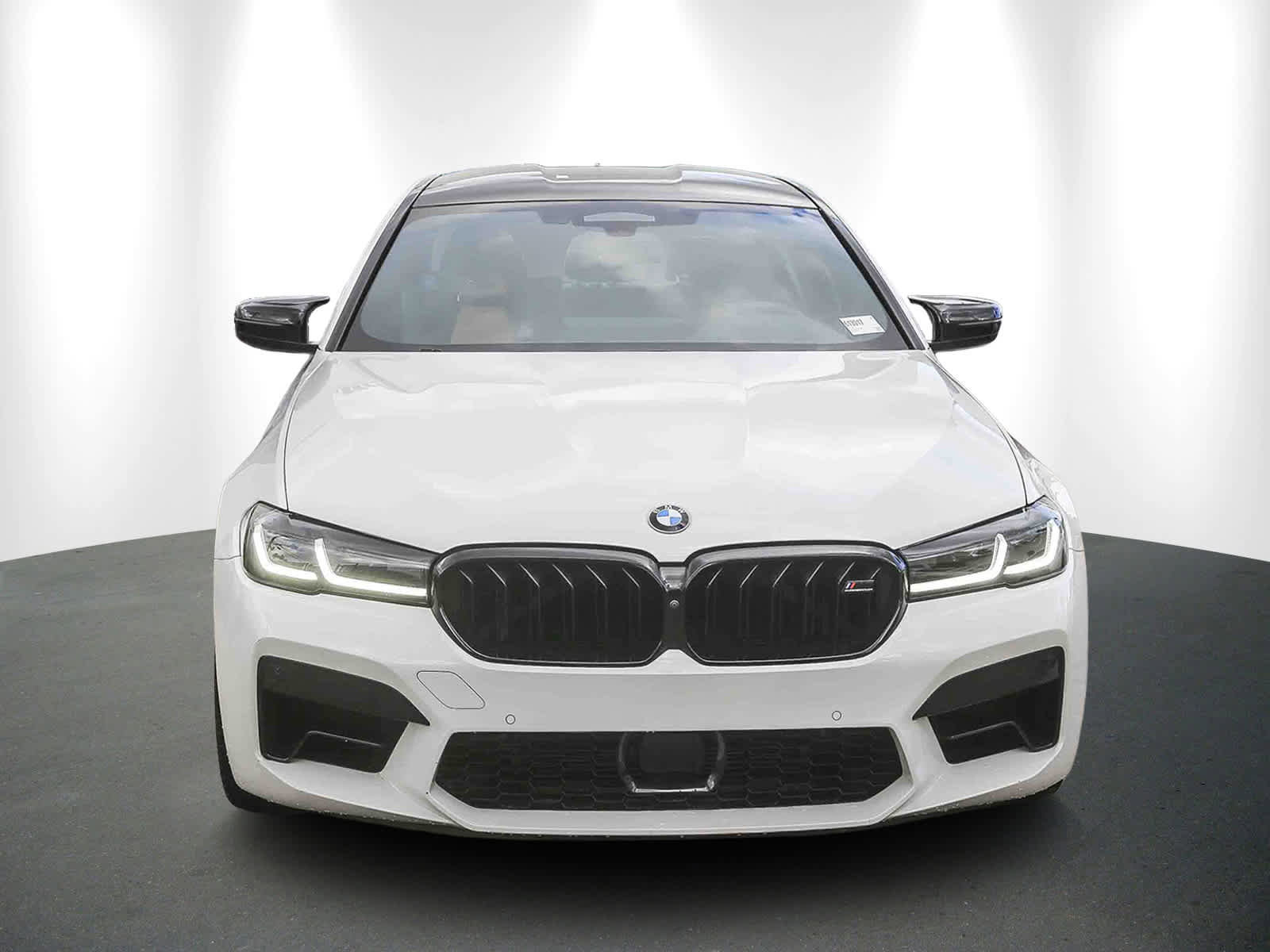 Used 2023 BMW M5 image 2