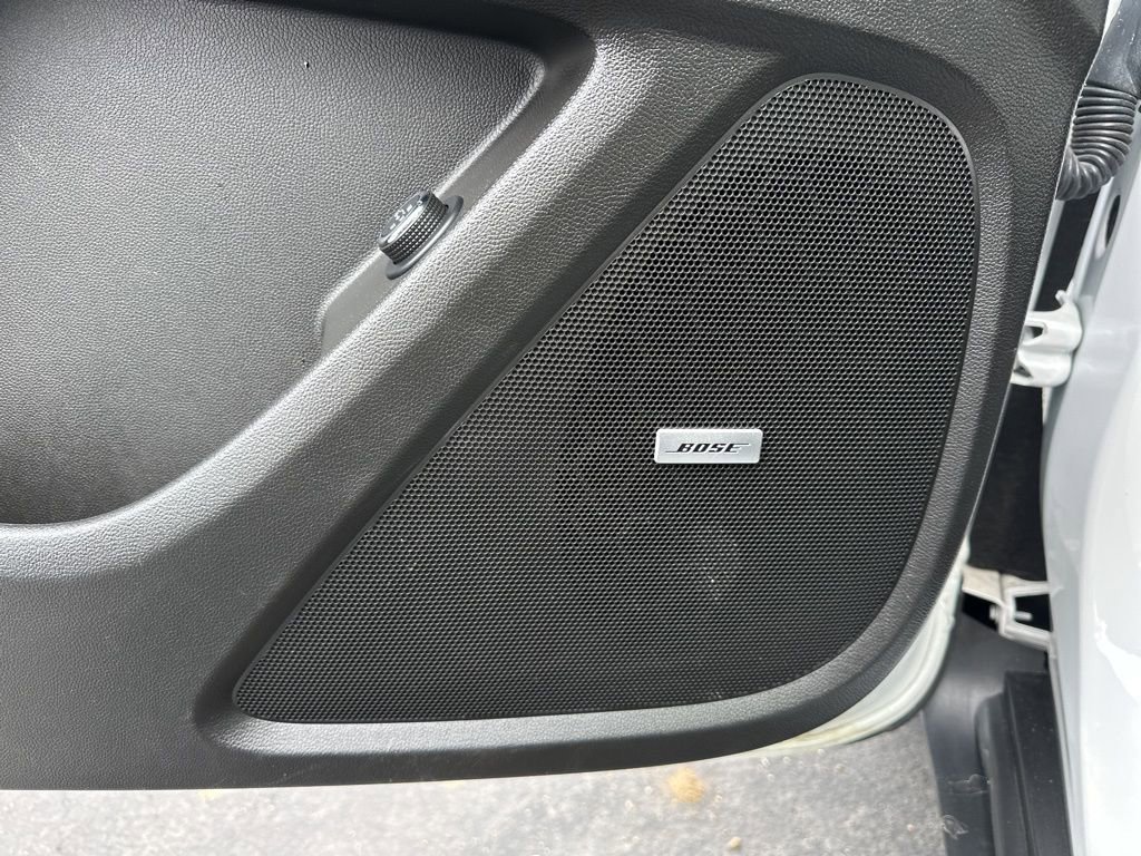 Used 2023 Chevrolet Traverse RS image 23