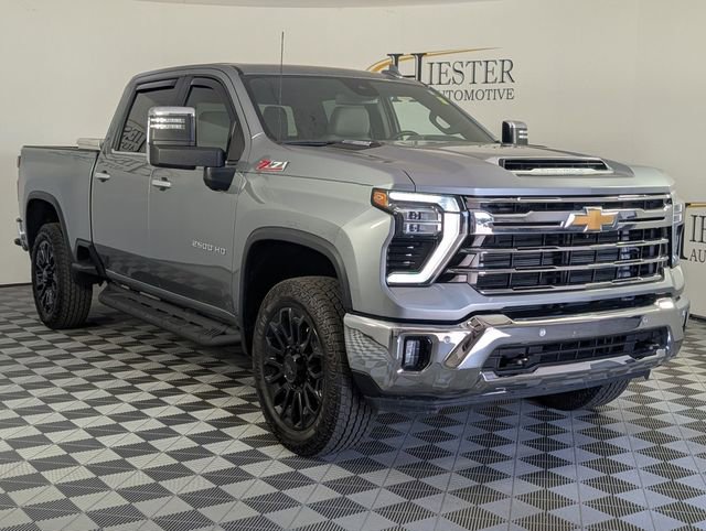 Certified 2025 Chevrolet Silverado 2500 LTZ w/ LTZ Plus Package AWD/4WD image 2
