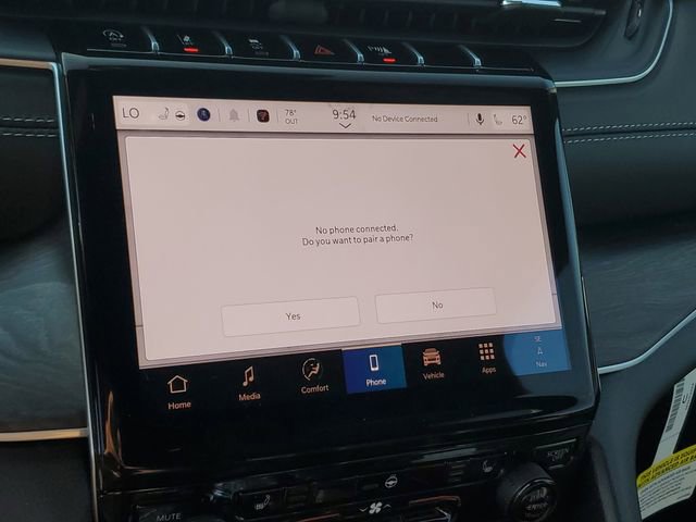 New 2025 Jeep Grand Cherokee Limited w/ Black Appearance Package image 9