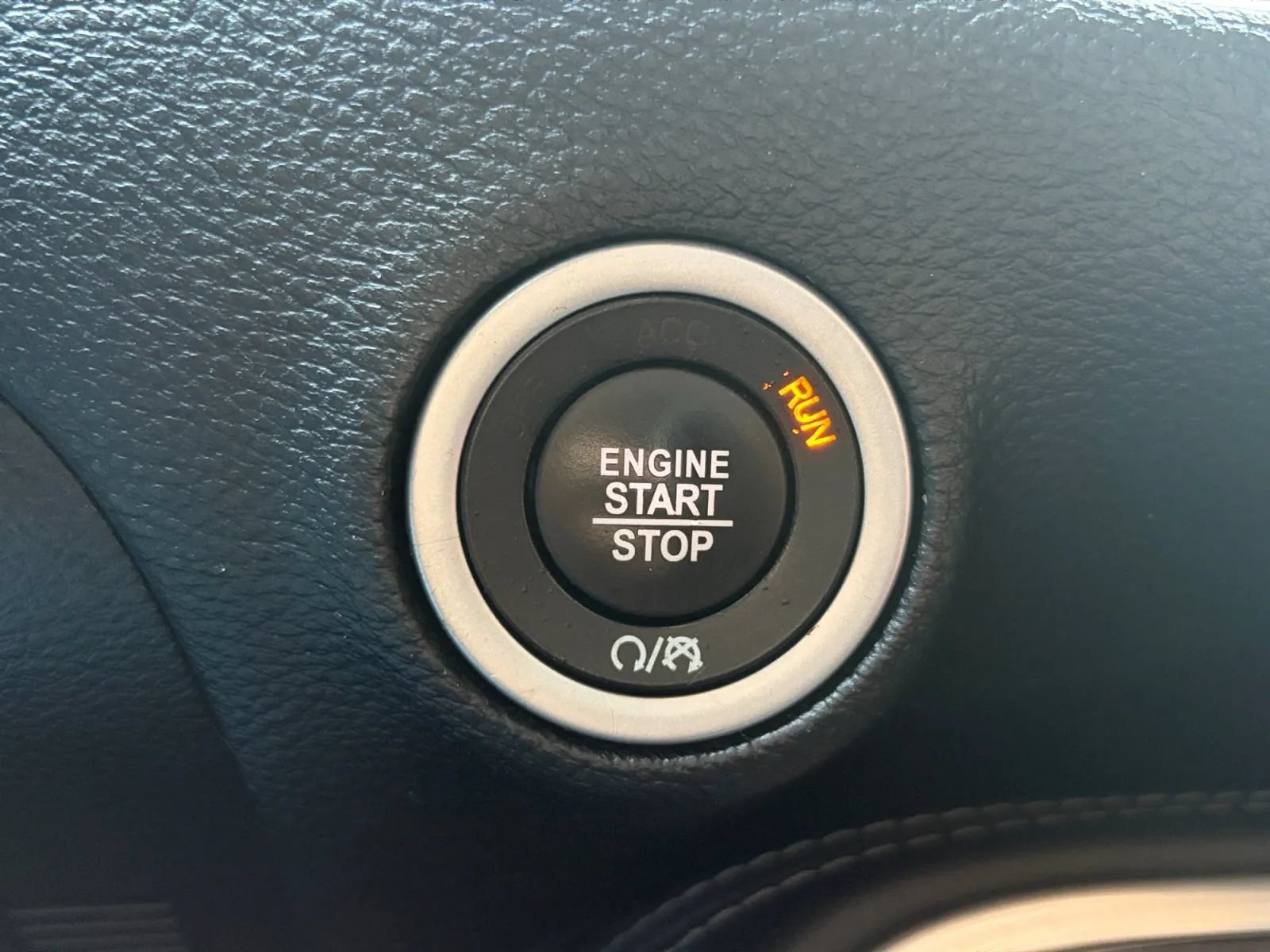 Used 2018 Dodge Challenger R/T RWD image 22