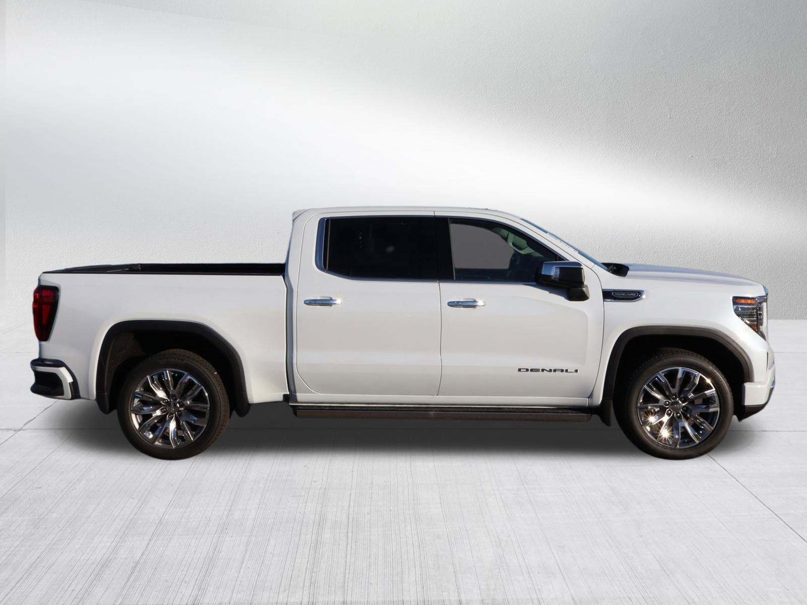 New 2026 GMC Sierra 1500 Denali w/ Denali Reserve Package image 8
