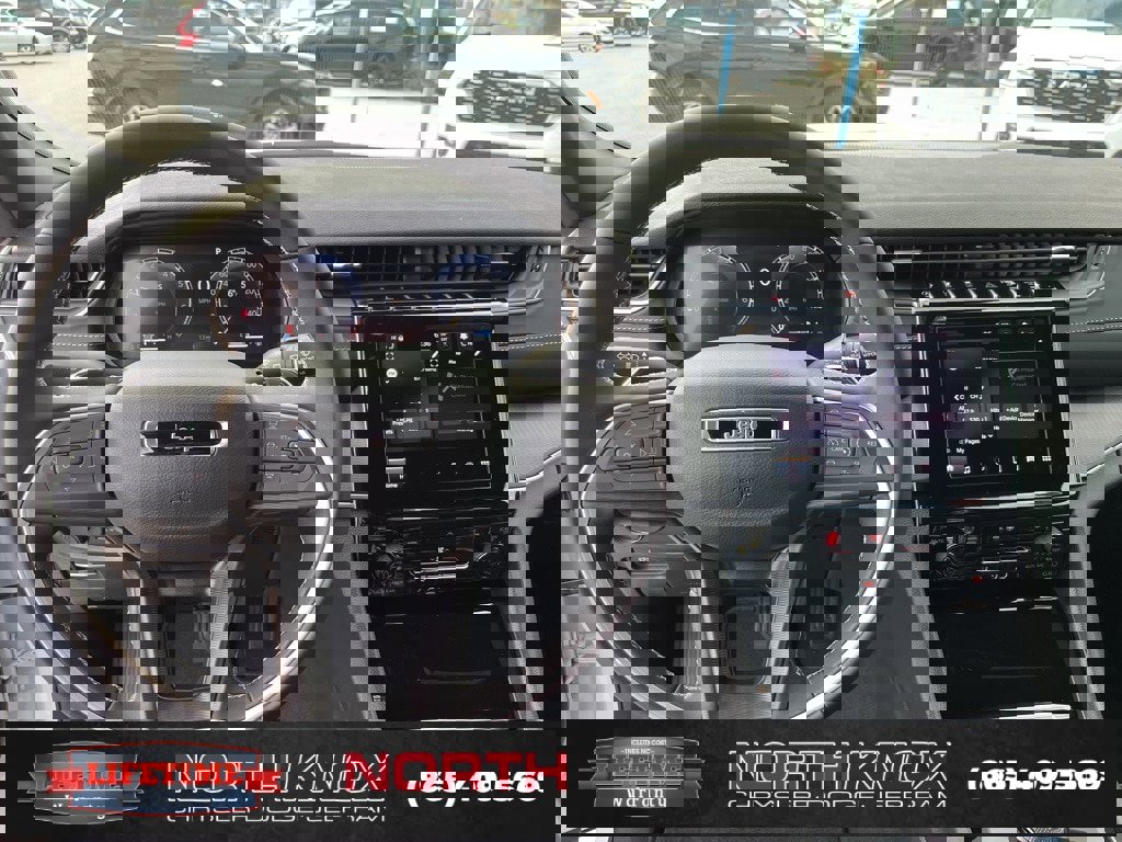 New 2025 Jeep Grand Cherokee L Altitude image 8