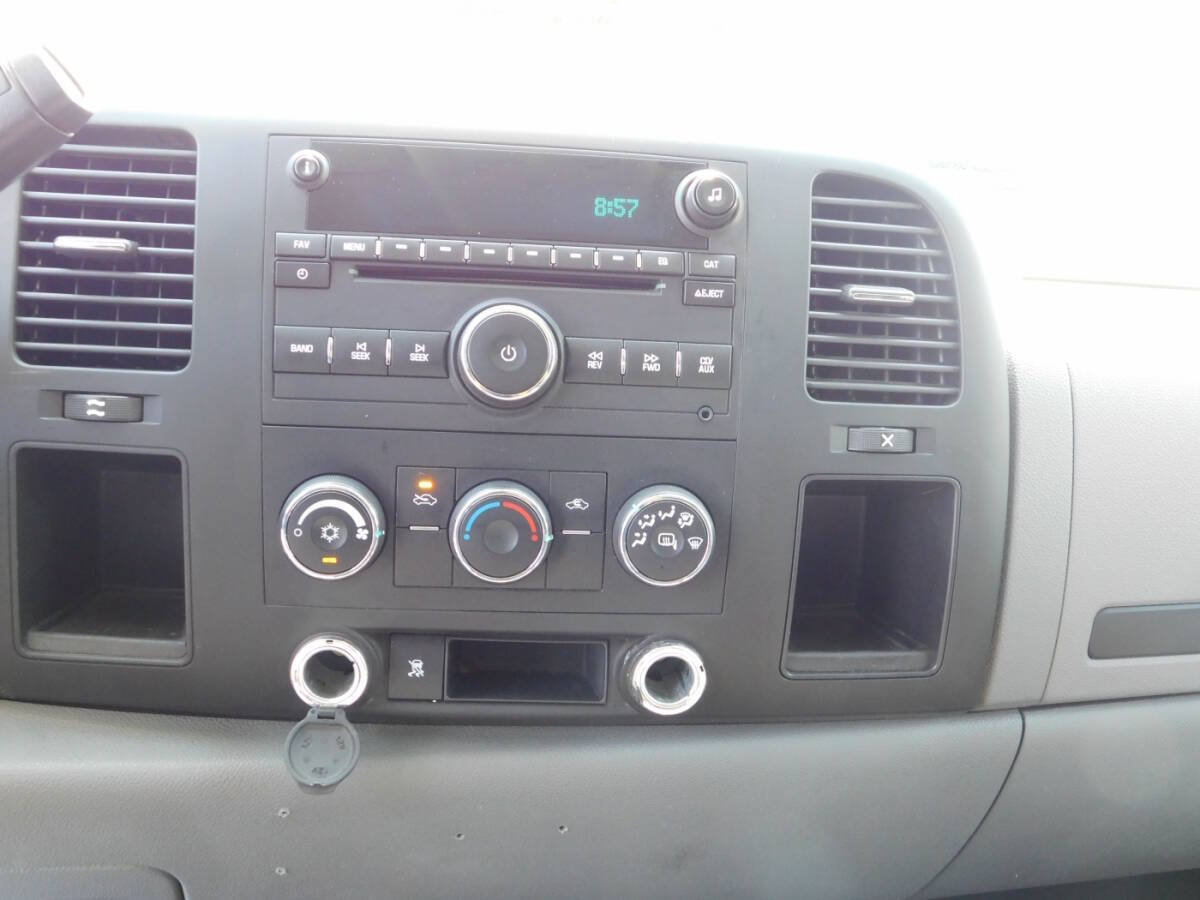 Used 2011 GMC Sierra 1500 W/T AWD/4WD image 14