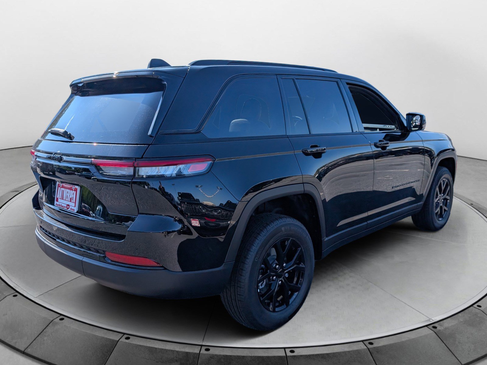 New 2025 Jeep Grand Cherokee Altitude AWD/4WD image 3