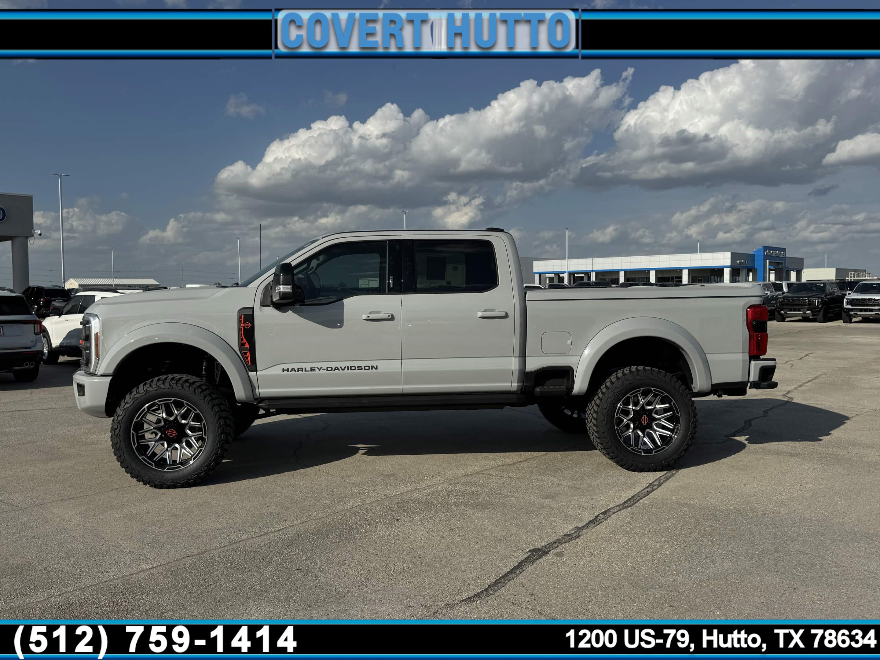 New 2026 Ford F250 Lariat w/ Black Appearance Package image 9