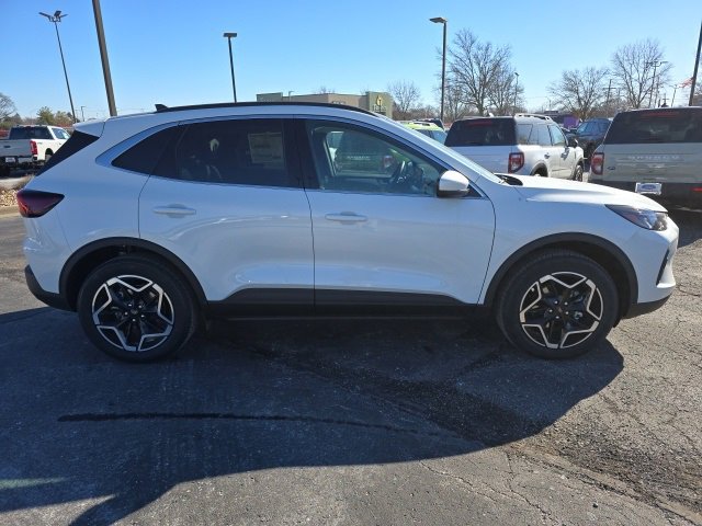 New 2026 Ford Escape Platinum image 6