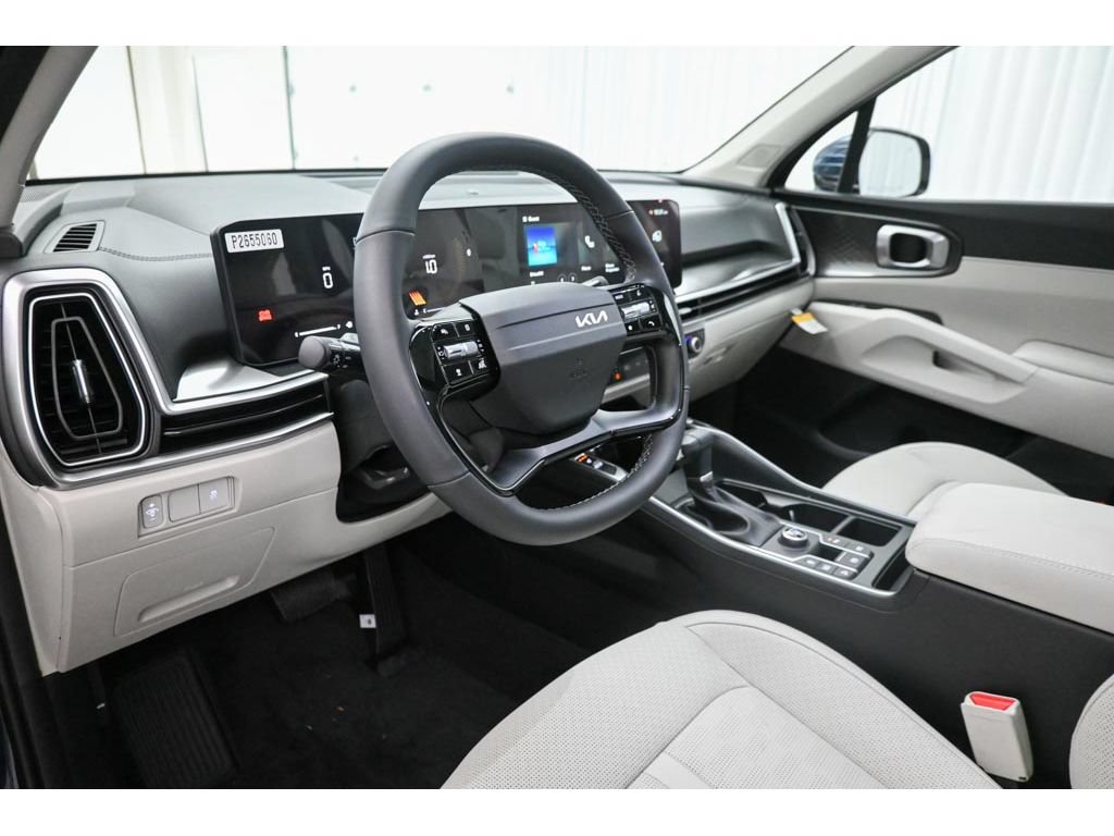 New 2026 Kia Sorento S w/ S Panoramic Sunroof Package FWD image 16
