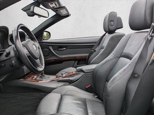 Used 2013 BMW 335i Convertible RWD image 16