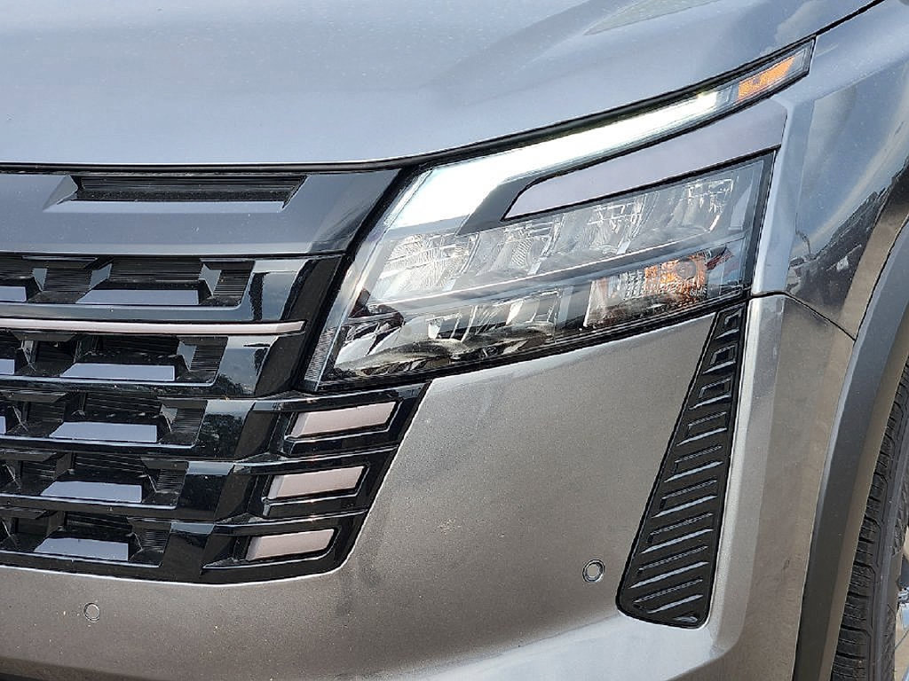New 2026 Nissan Pathfinder SV FWD image 8