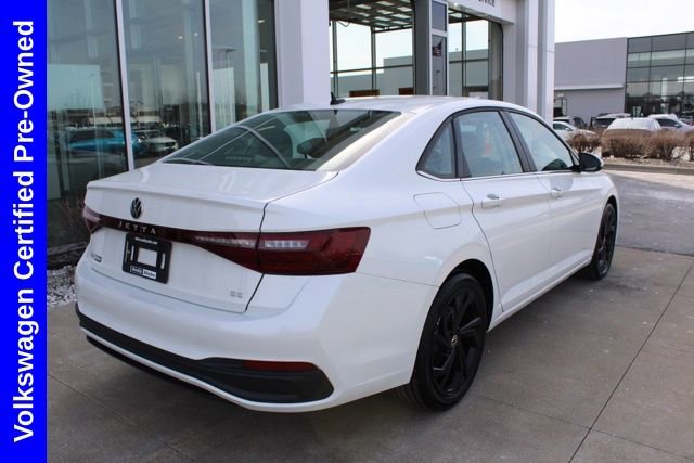 Used 2025 Volkswagen Jetta SE FWD image 6