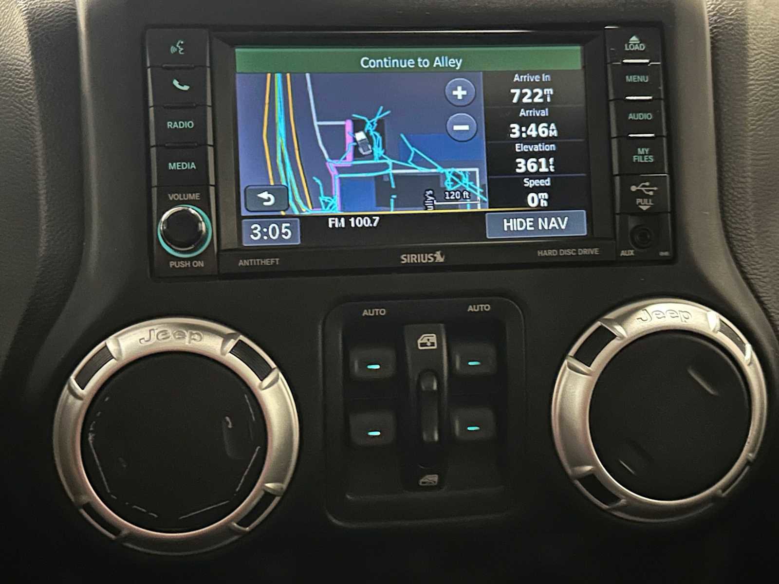 Used 2017 Jeep Wrangler Unlimited Sahara image 13