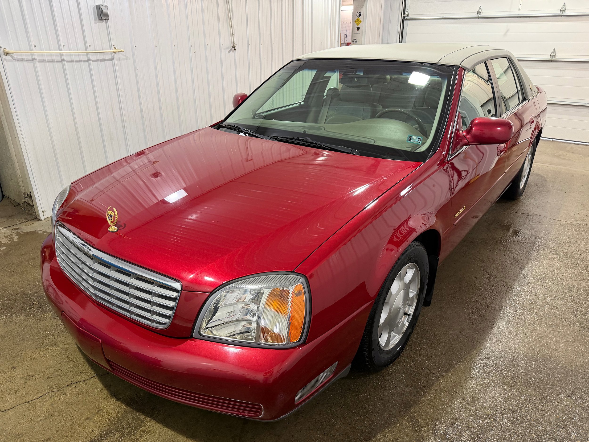 Used 2001 Cadillac De Ville w/ Comfort/Convenience Pkg image 4