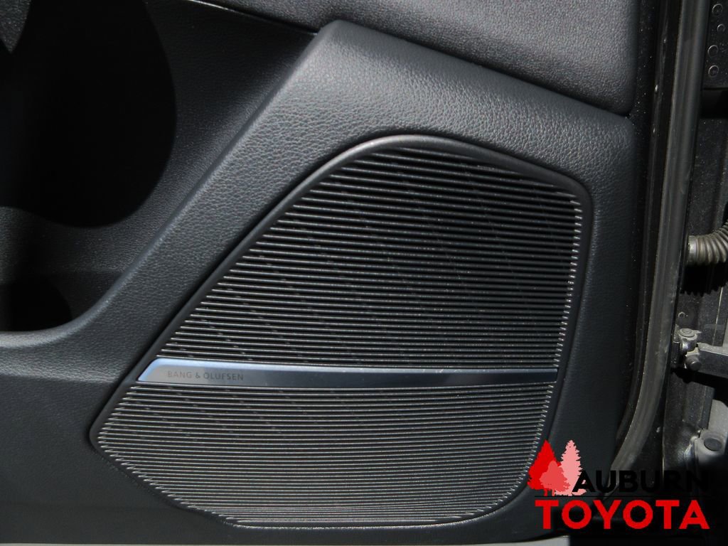 Used 2019 Audi Q8 Prestige image 29