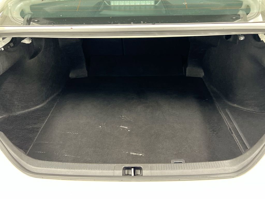 Used 2025 Toyota Camry SE image 23